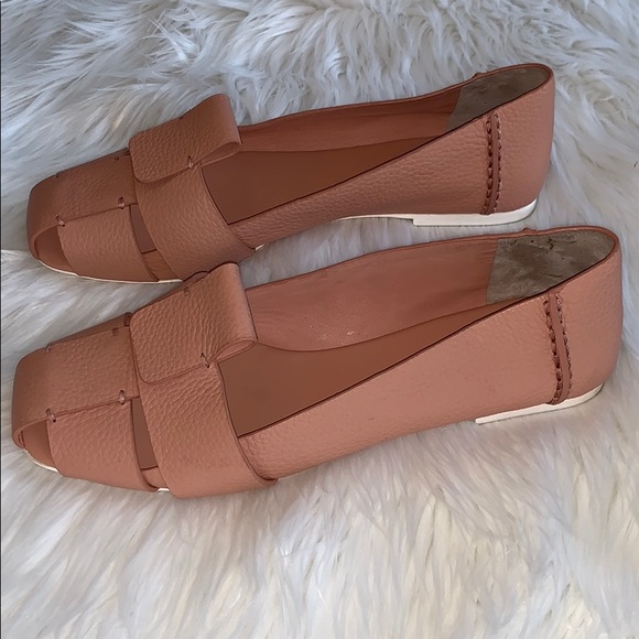 GIFTED!  Mercedes Castillo Zae Flat - Picture 3 of 8